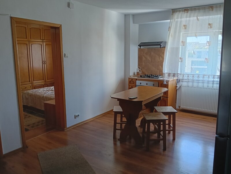Ultracentral, str. Traian/Valeriu Braniste